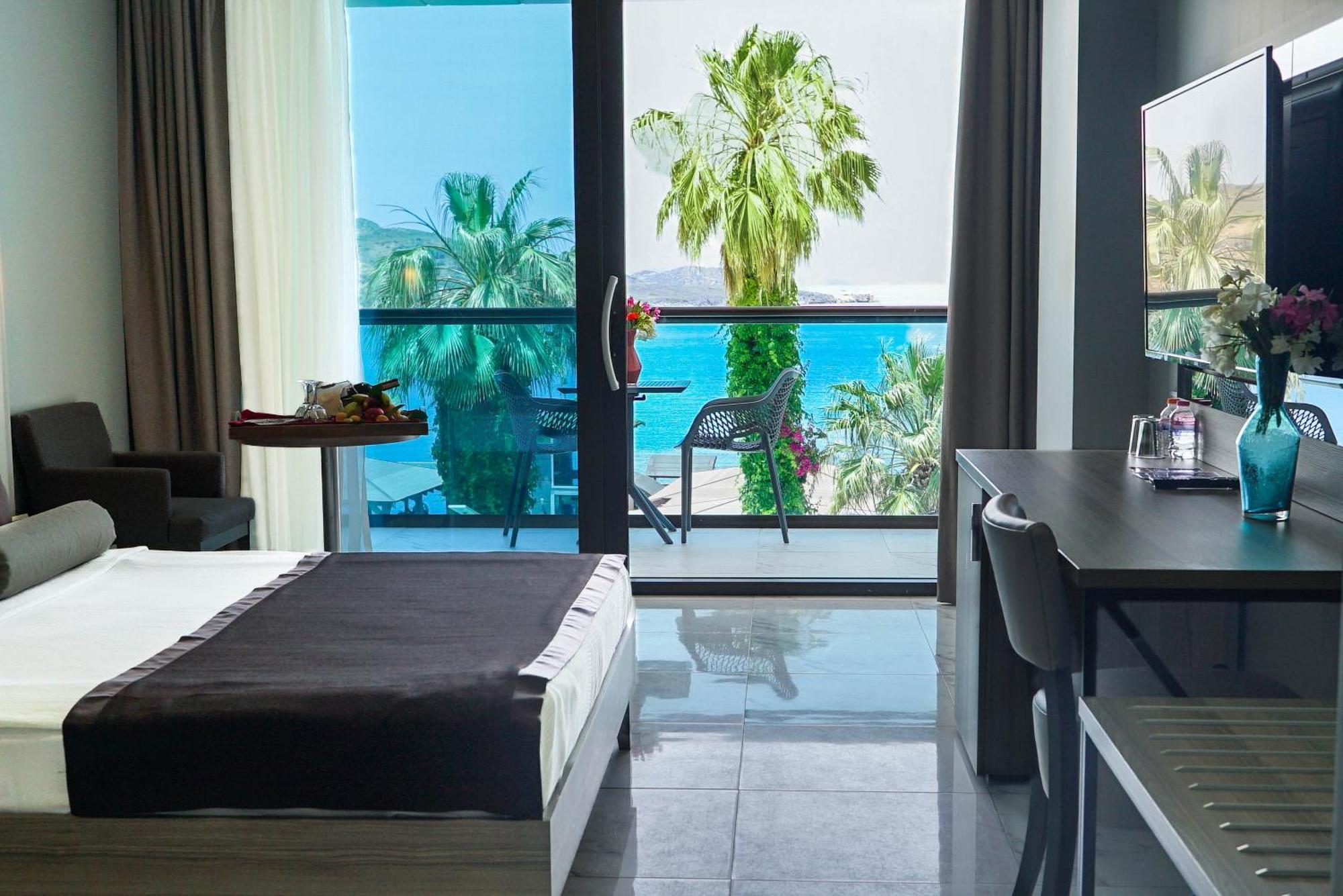 Delta Hotels By Marriott Bodrum Yalikavak Exterior photo
